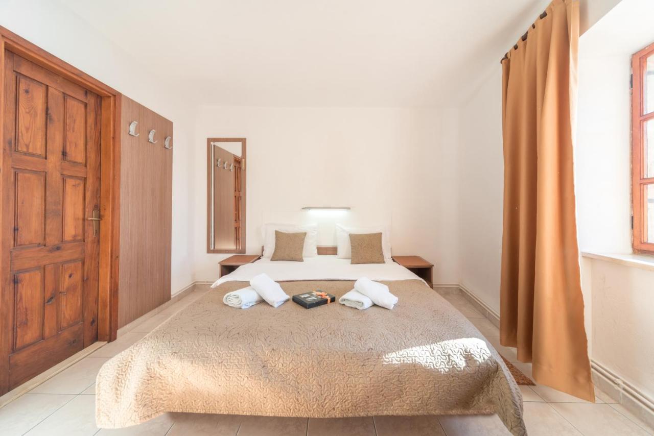 R Club Apartments Old Town Будва Екстер'єр фото
