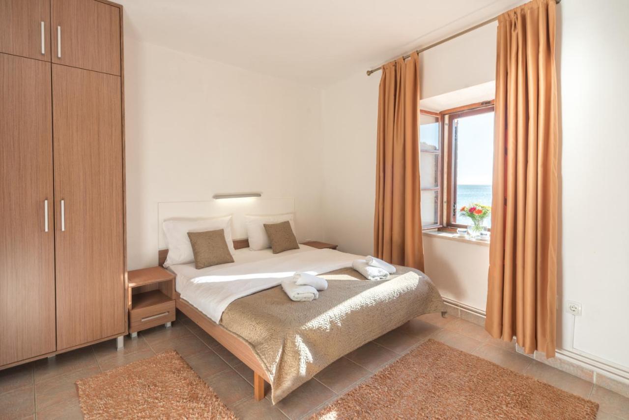 R Club Apartments Old Town Будва Екстер'єр фото