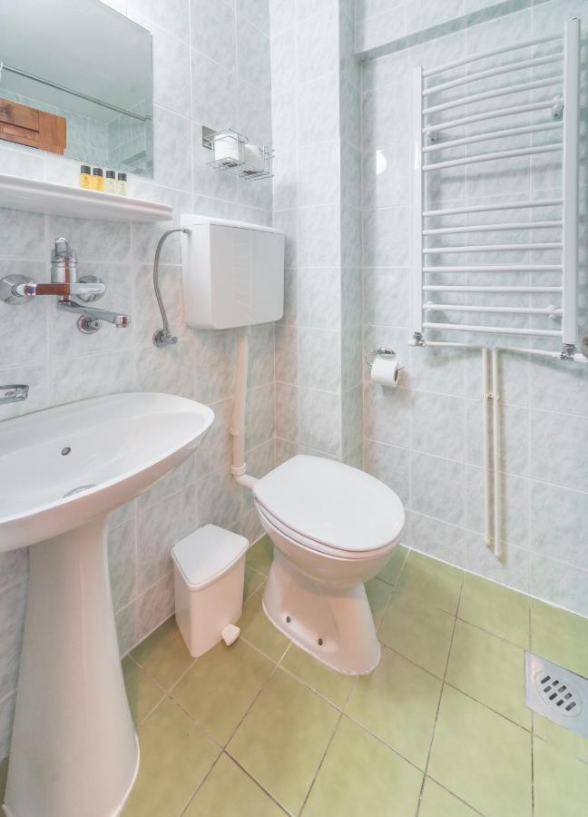 R Club Apartments Old Town Будва Екстер'єр фото