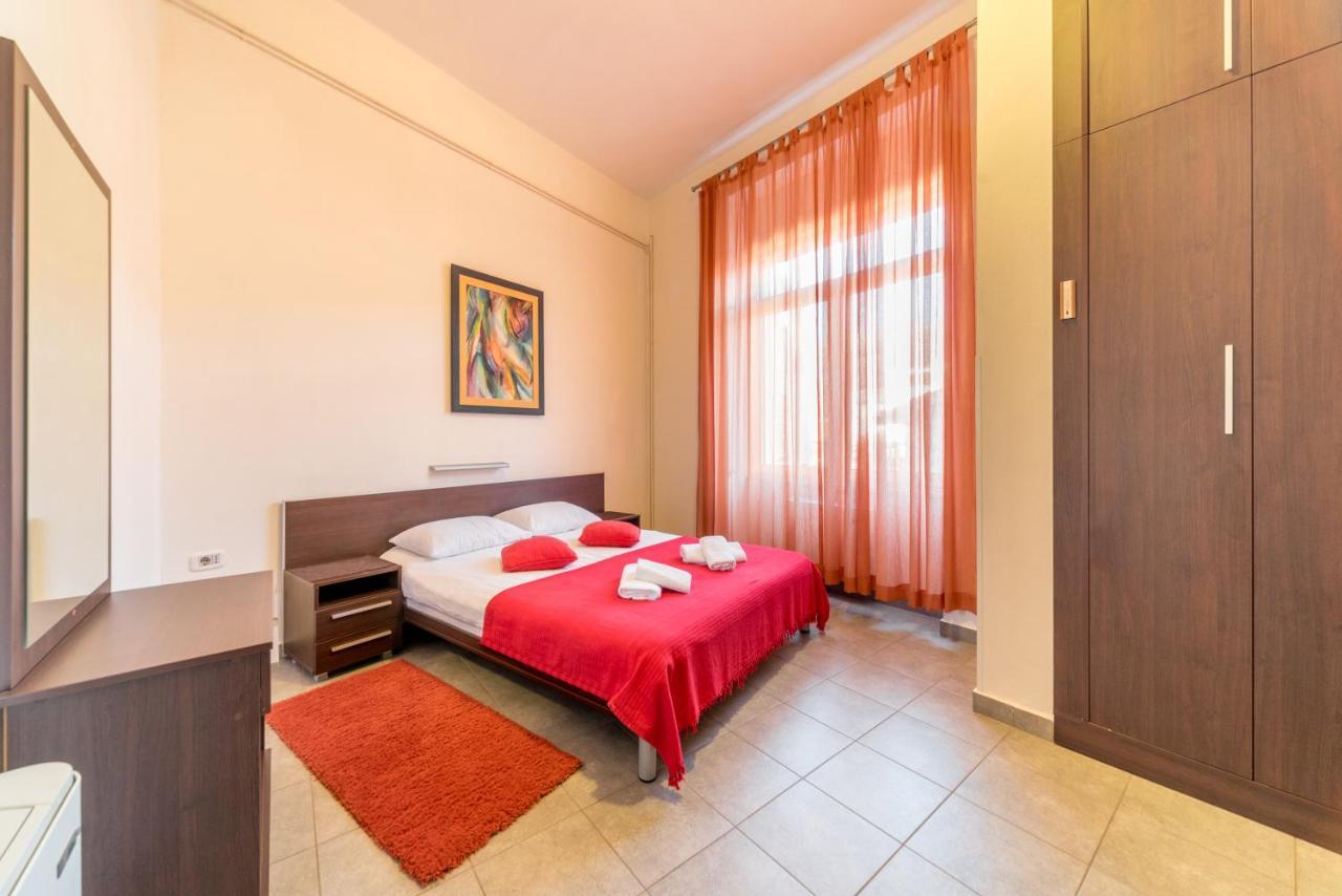R Club Apartments Old Town Будва Екстер'єр фото
