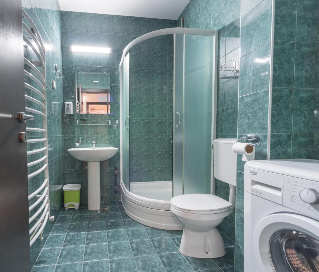 R Club Apartments Old Town Будва Екстер'єр фото